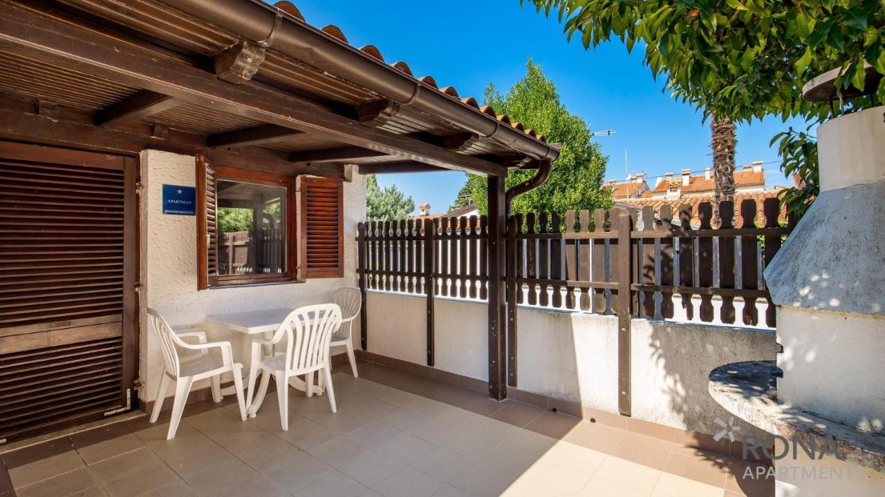 Rona Holiday Home Ana Poreč Exteriör bild