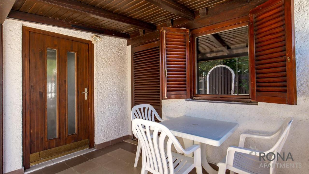 Rona Holiday Home Ana Poreč Exteriör bild